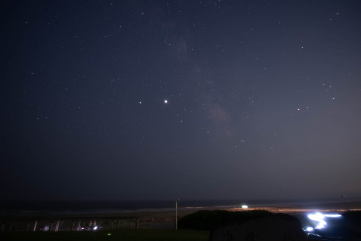 kikuling's tweet photo. 1枚目PROSOFTON A
2枚目PROSOFTON Clear
木星のにじみ具合が違いますね。風景は、、、この場合は微妙かな?
��Kenko
#Prosofton
#prosoftonClear
#ケンコートキナー
#プロソフトンクリアー
#PENTAX
DA★11-18mmF2.8 50sec F2.8 ISO640 アストロトレーサー 使用。 https://t.co/hhePX2UmqB