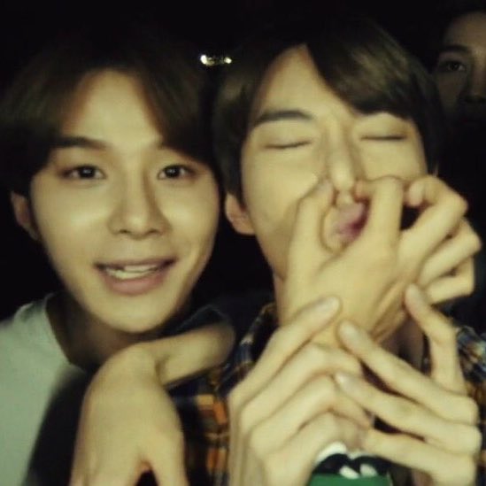 nam2min's tweet photo. ตลก 555555555555566655555555555555555555555555555 https://t.co/uePhBMFuIf