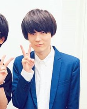 ʟɪʟʏ ラザニア Bajifuyu 在 Twitter 上 Wishing This Ucchi With Peace Sign A Happy Birthday Below Is A Thread Of His Roles That I Ve Seen So Far 内山昂輝 内山昂輝誕生祭 内山昂輝生誕祭 T Co Xauzumgxbi Twitter