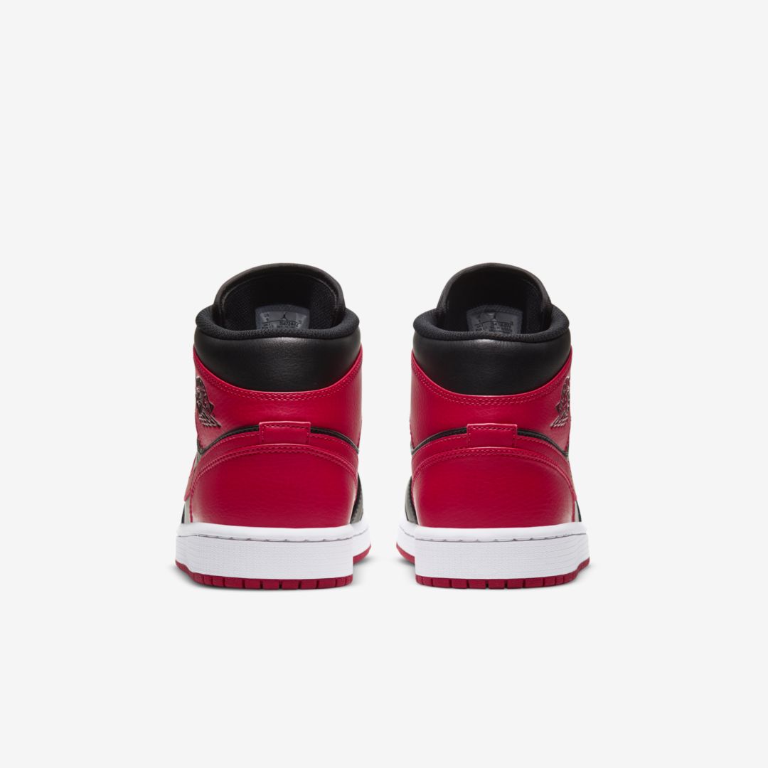 J23app's tweet image. Coming Soon: Jordan 1 Mid "Black/Red"