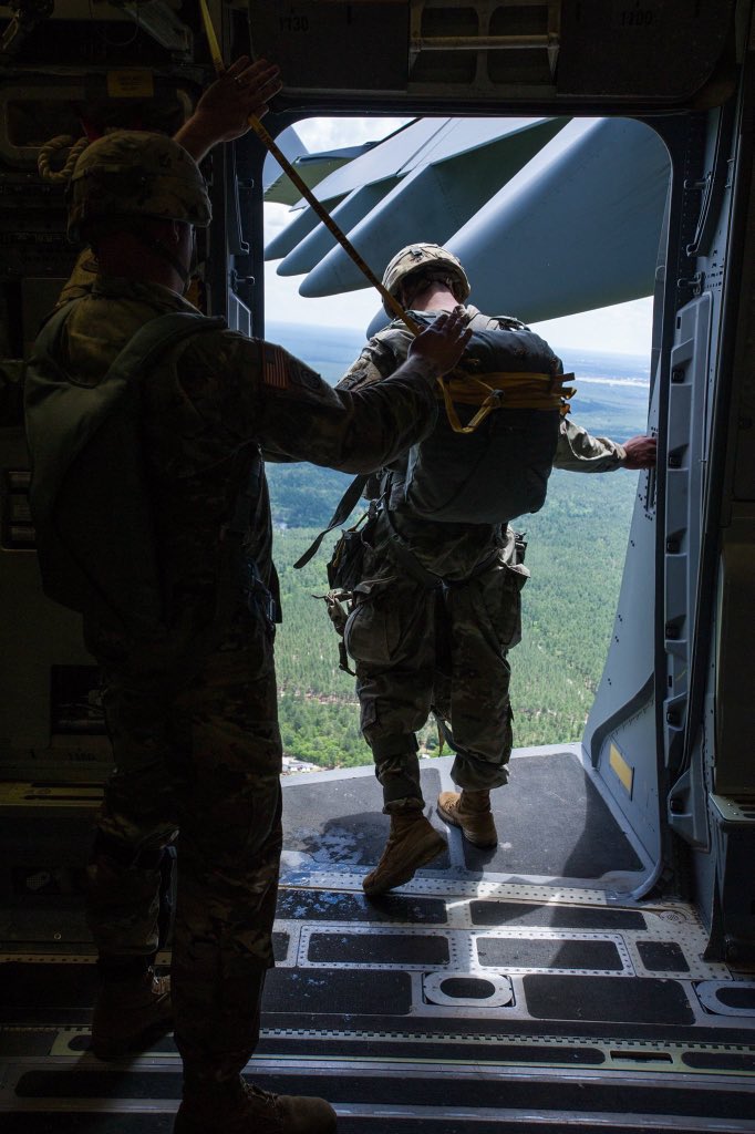 CDonahue1792's tweet photo. This #NationalAirborneDay celebrates 80 years of airborne ops. Its an honor and privilege to lead the world’s most lethal Airborne Division. Unbeatable LGOPs, lethal squads, crews, &amp; sections! Anywhere in the world in 18 hours. Whatever the nation requires. https://t.co/geamaddLxJ