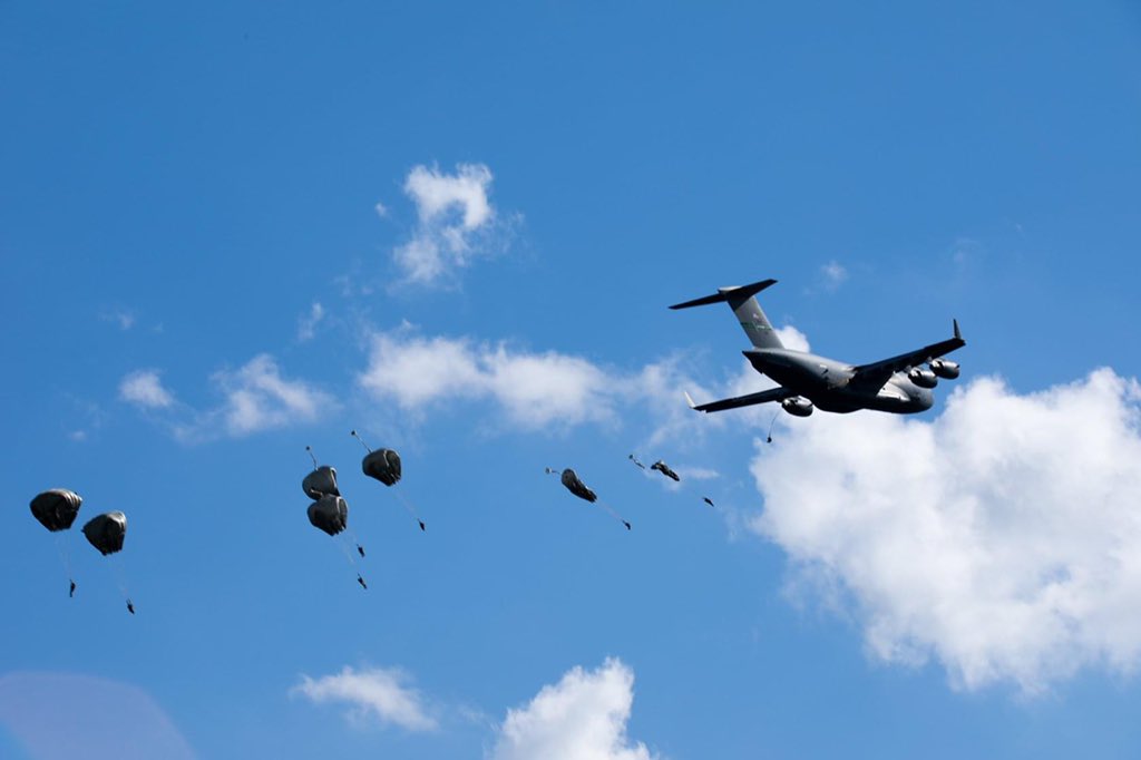 CDonahue1792's tweet photo. This #NationalAirborneDay celebrates 80 years of airborne ops. Its an honor and privilege to lead the world’s most lethal Airborne Division. Unbeatable LGOPs, lethal squads, crews, &amp; sections! Anywhere in the world in 18 hours. Whatever the nation requires. https://t.co/geamaddLxJ