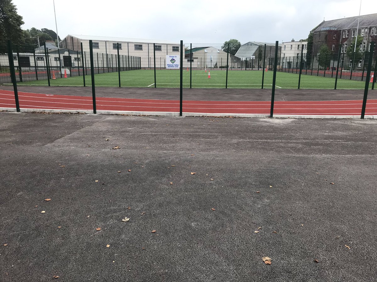 SeanKellyMEP's tweet photo. For all past pupils of #TheSem ,have a look. The old outdor Tennis Courts/Basketball Courts/Croquet Court have now been transformed into a fab. running track/all weather pitch ! Bravo Sean Coffey &amp; staff. Students of St.Brendan’s College enjoy. @radiokerrysport @killarneydotie https://t.co/zBerZ6VkPR