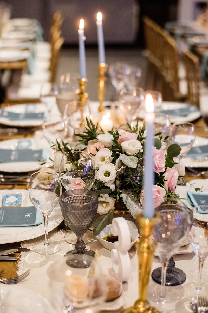 Are you one of those “tile-crazy-couples”?
How about a twist to the normal navy-white combination that usually goes with that?
Make it cornflowerblue &amp; pink instead! 😍