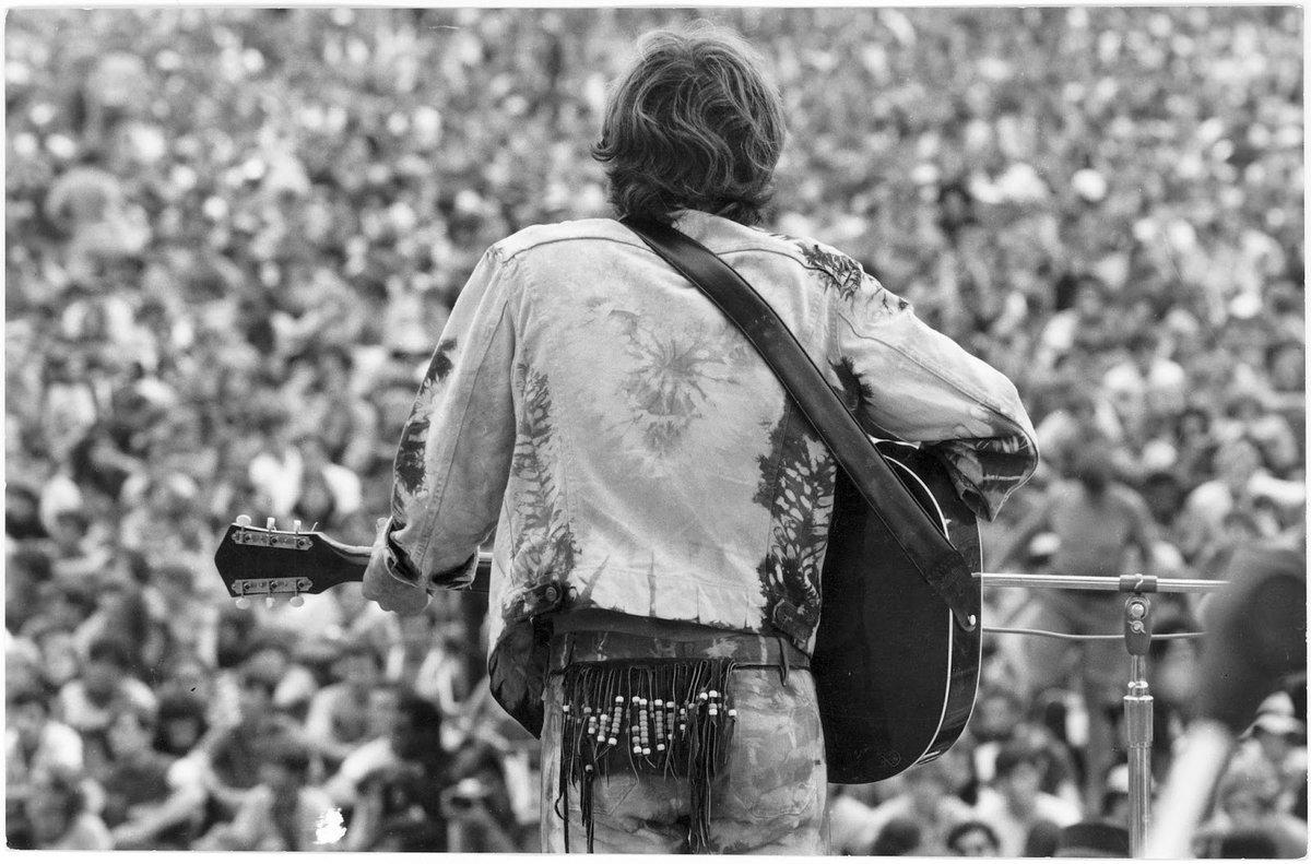 Il 15 agosto 1969 iniziava il festival di #Woodstock, canto del cigno di una stagione straordinaria di musica e controcultura.
Il nostro speciale su quegli anni indimenticabili: ondarock.it/speciali/rockp…
