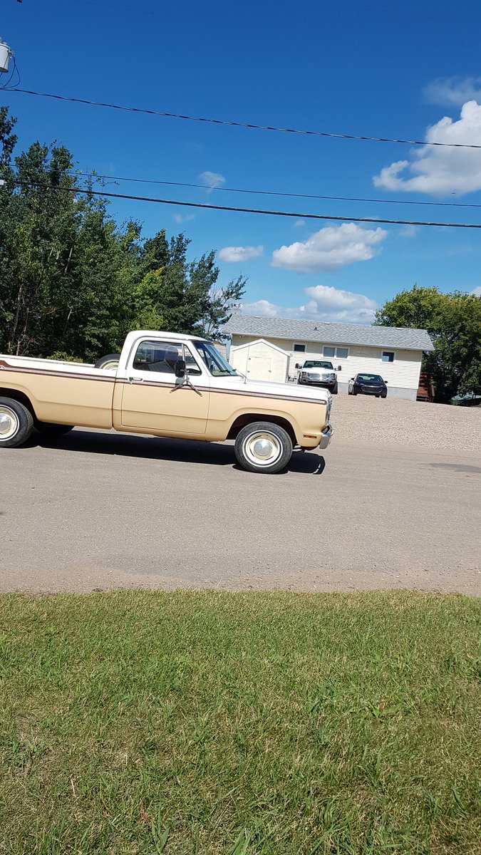 Ian's truck is sweet!