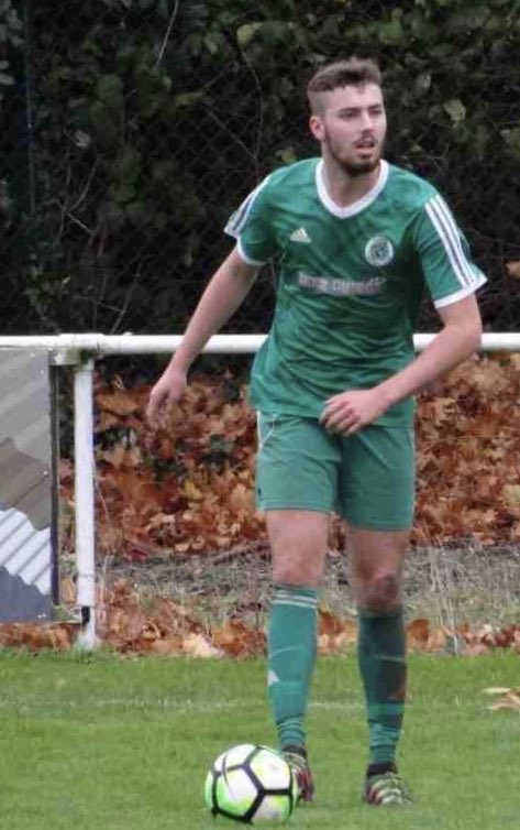 Wellington_AFC's tweet photo. We can now confirm the signing of Jordan Ford from @ExwickVilla and so officially welcome him to the #tangerinearmy.
Thatβs just the seven new signings this week!
#busyboss πππ https://t.co/dcLLZqN813