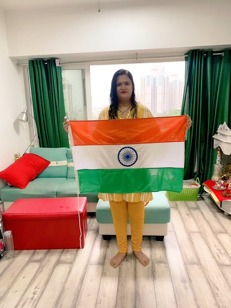 KritiBSingh's tweet photo. To our freedom fighters,to our soldiers,to our heroes of the nation, they are the reason we are still alive, and we will never forget their sacrifice.A big salute to our great nation on its Independence.
Happy Independence Day.!
#Independene2020 #RedFeatherEntertainment #Indians https://t.co/SokZRCOJDG
