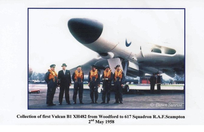 DawnSunrise1's tweet photo. My Dad is second right in this photo. A historic day! #VulcanPilot @RAFScampton @RoyalAirForce https://t.co/usTCuxU3R3