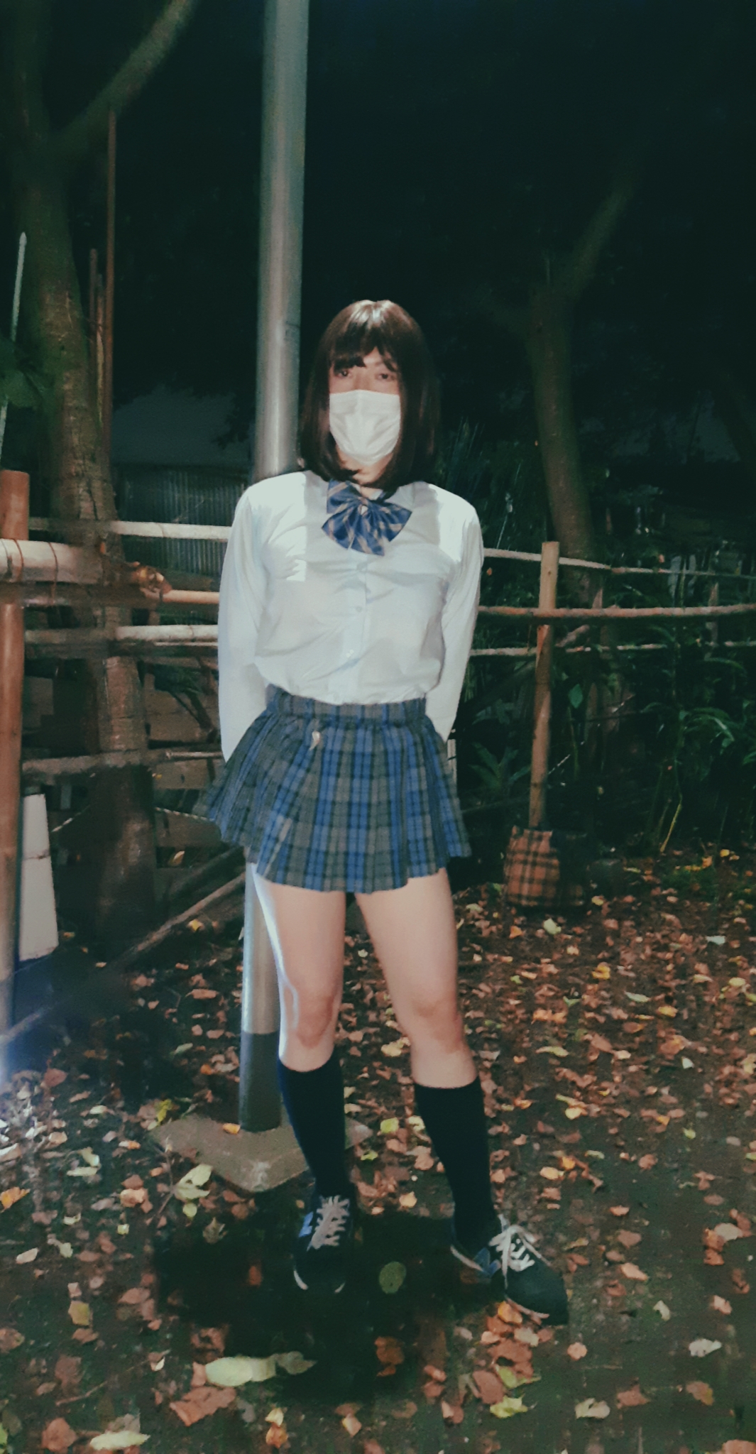 新栄女子高生卒業写真 新品】新栄 スカート ネクタイセット 高校 青チェック コスプレ 制服 JK（青と白のチェック柄 ネクタイ・リボンセット （楽天市場】3点セット  11色 チェック柄 スクールリボン ネクタイ 男子 女子 制服リボン 中学生 高校生 制服用 スクールリボン スクールネクタイ 学生 ...