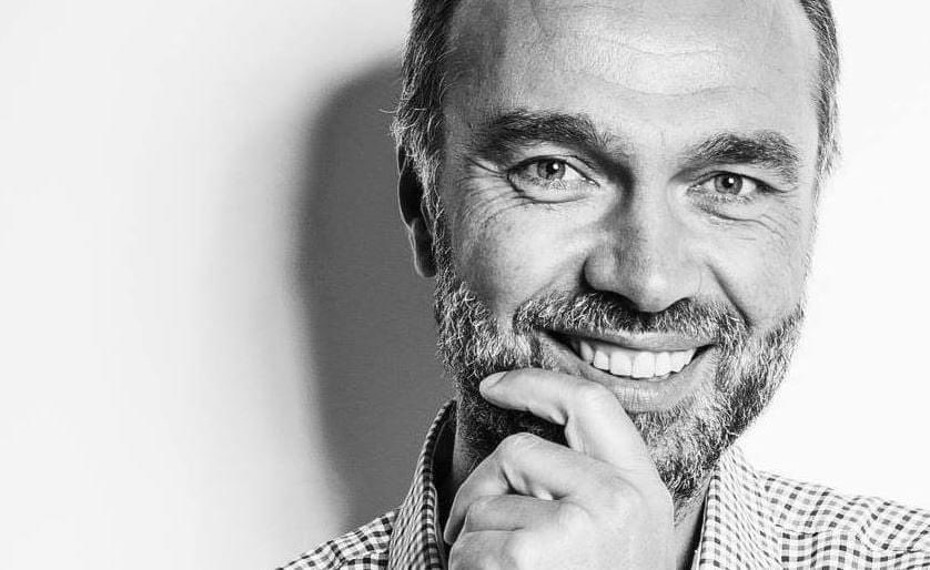 #MonCarnet - Stéphane Ricoul nous rappelle que Facebook veut nos données et désormais, notre argent. Écoutez : soundcloud.com/moncarnet/mon-…