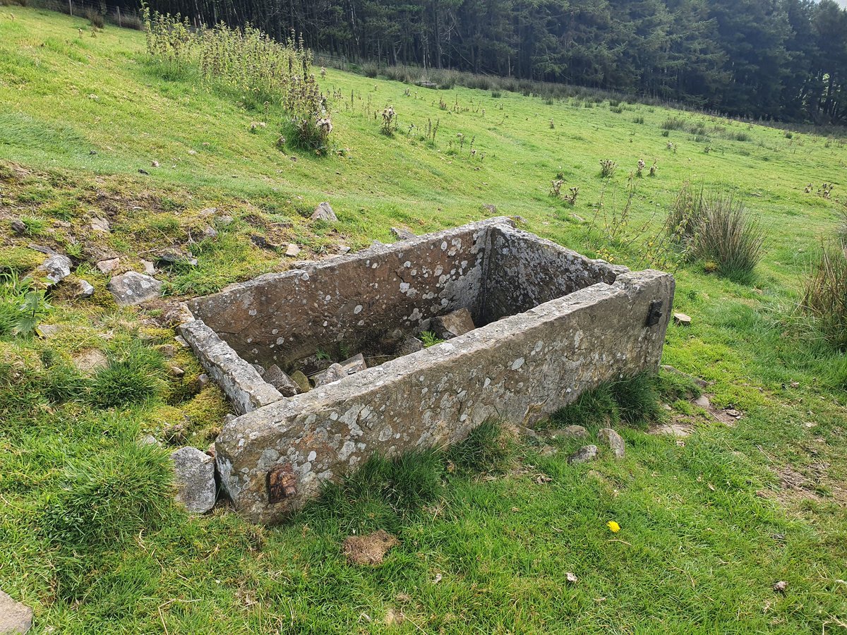 Views, a stone trough and a stile. There are a few today   #soznotsoz  @LakesStiles  @Soapy_Wit_Tank  @tismenic70  @tutty352  @LansdellMum  @Lucie_Fur99  @Slygardy  @Zobear  @MrsHW  @ninibeanieagain  @rocketron138  @biggrendell  @bigkaff17  @KLxx