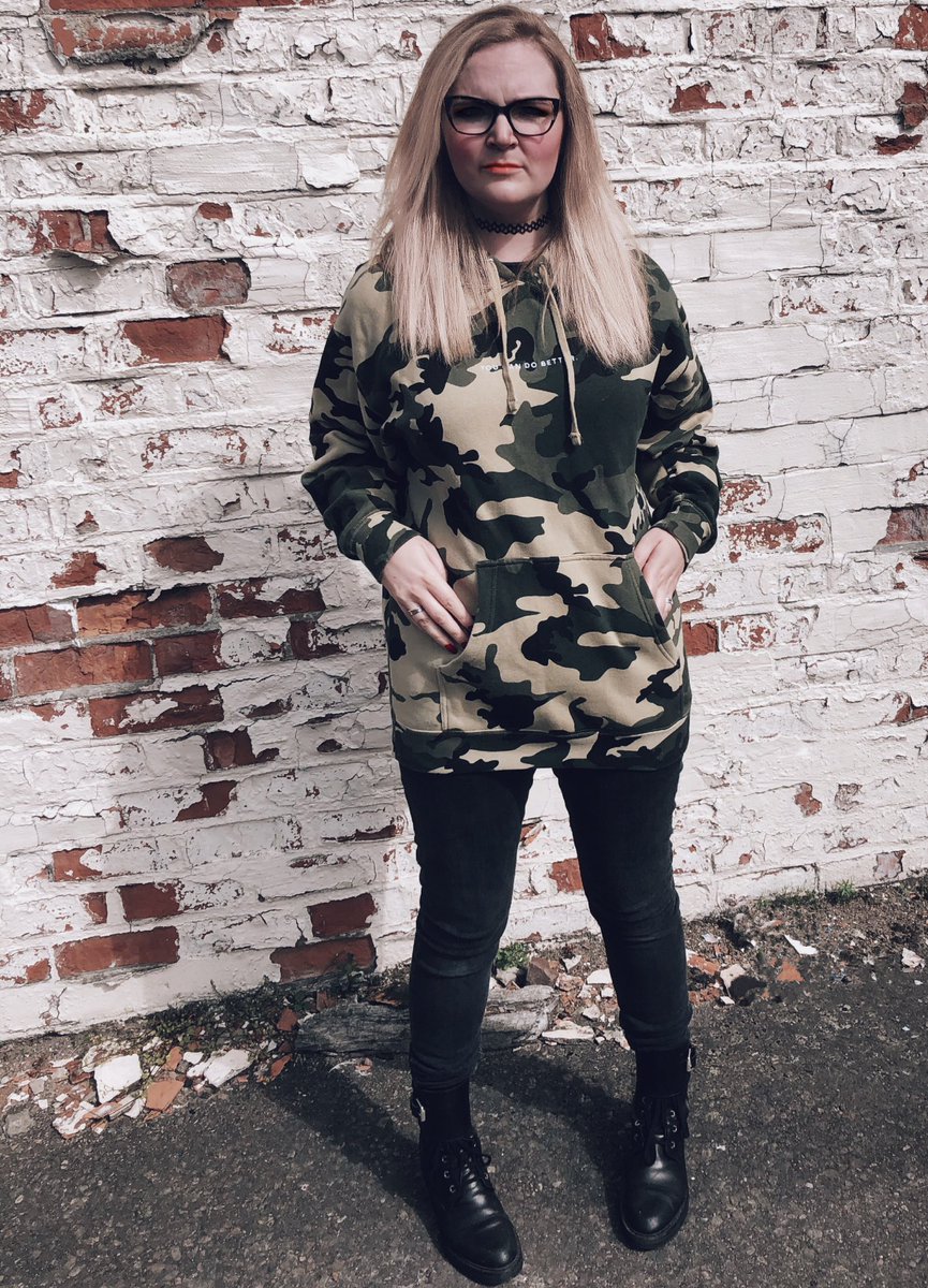 🌞 E X P L O R E 🌞 Happy #RTCommunityDay everyone! I’m truly blessed to still be a part of it all 🌞 #roosterteethootd #rtisfashionable #rtootd #rtcommunity #tellyourstory