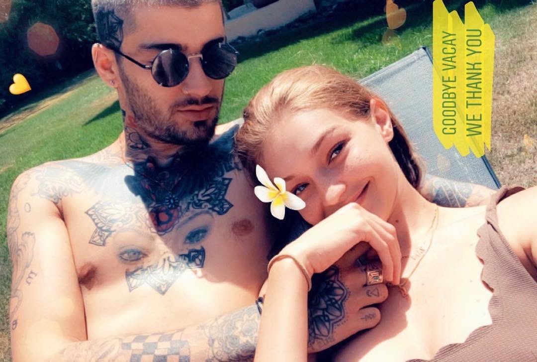 ZaynJMalikARG's tweet photo. Ayer hicieron dos años de esta foto que subió Gigi junto a Zayn🔥❤ https://t.co/xRlQCaLZr7