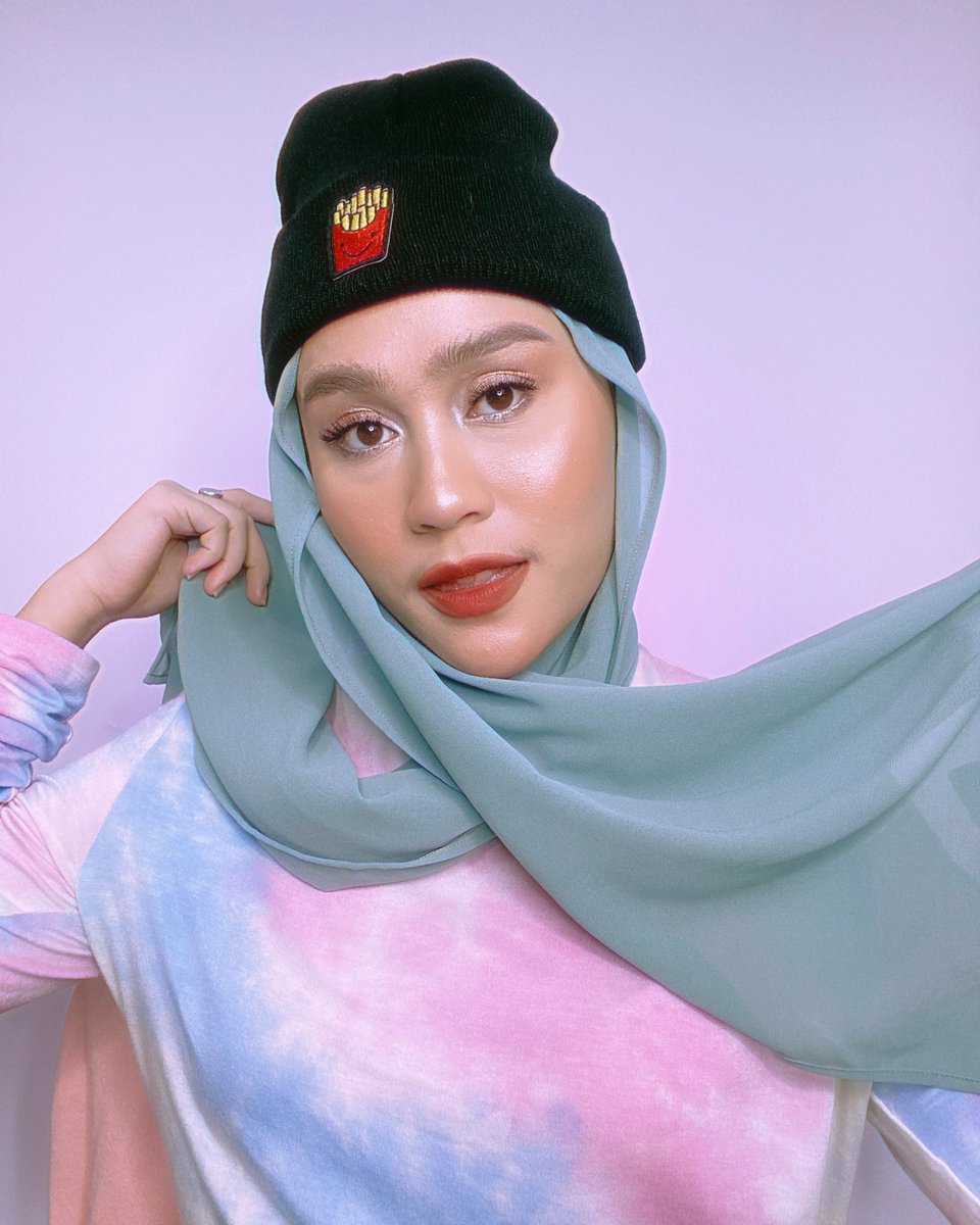 queensikado's tweet photo. japanese korean western vibes? https://t.co/6kvtNax5r4