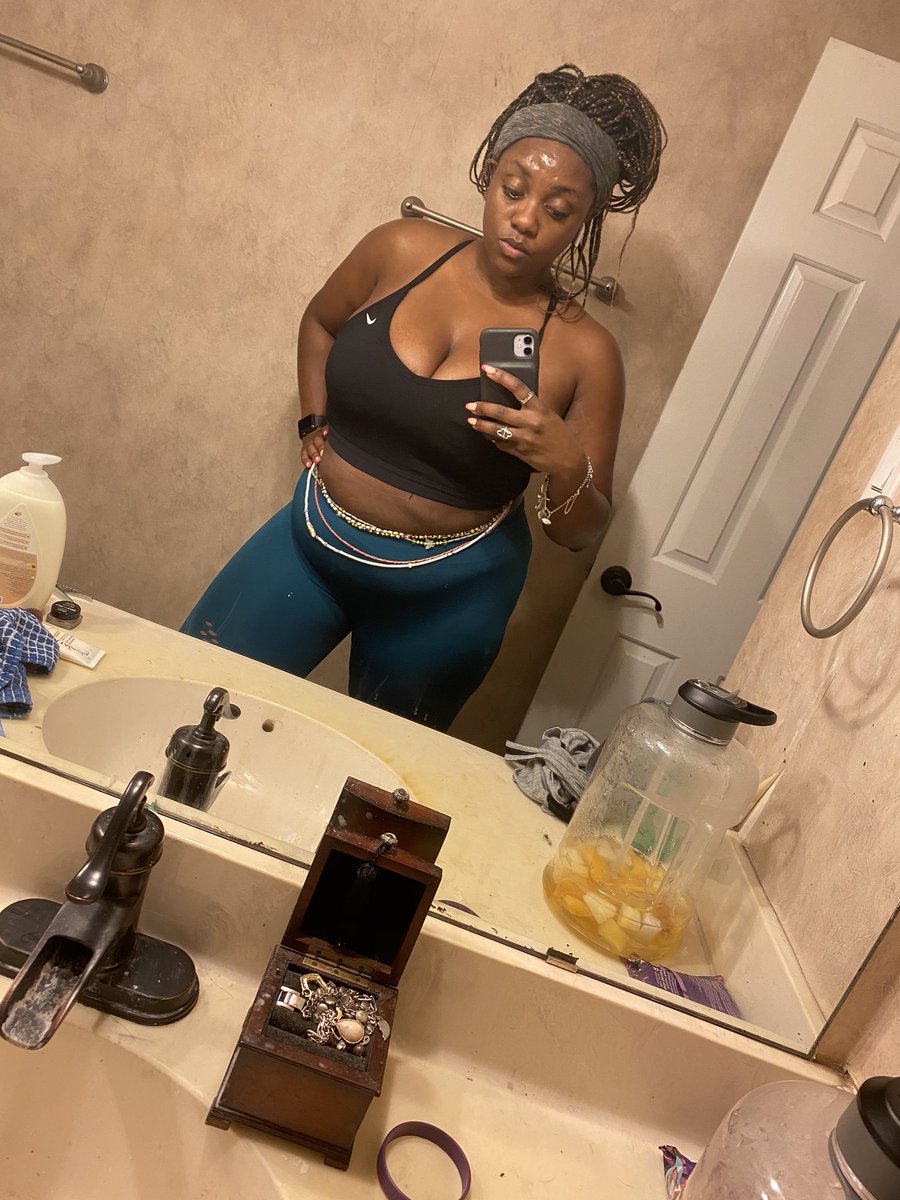 playnogamespod's tweet image. This is not a drill ! #playnogames down 7 lbs and counting #FitnessMotivation