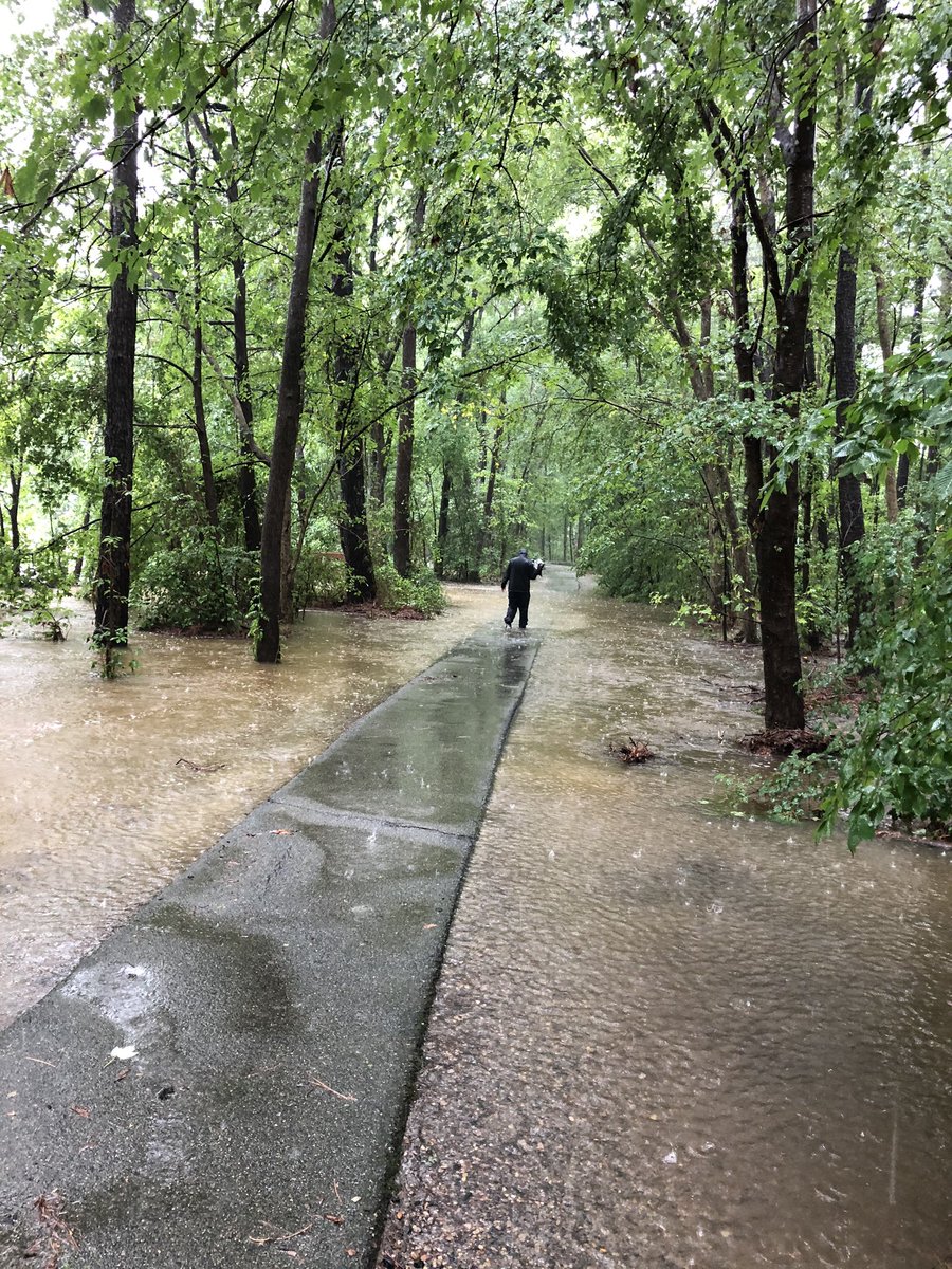 WeatherAF's tweet photo. My photog. We are by Swift creek elementary. It is aptly named https://t.co/h6jM4JMCox