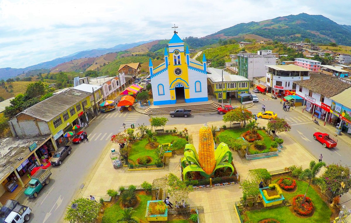 CapturLojaofic1's tweet photo. #Celebración Con estas fotografías de los atractivos turísticos de Pindal, saludamos a este cantón de la provincia de Loja, que este 15 de agosto cumple 31 años de cantonización.
#LoorAPindal
#UnidosPorElTurismo
#GADPindal https://t.co/7DMwy7nCET