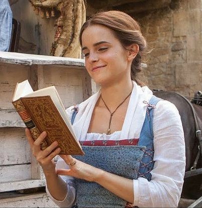 risolutamente's tweet photo. Emma Watson is Beauty princess
             📚A Thread📚 https://t.co/KvbVuY18lL