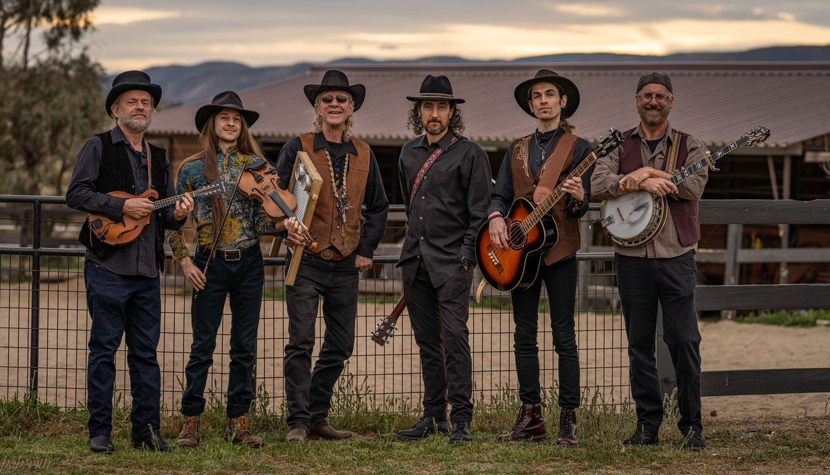 We recently discovered #jamgrass band out of #LA <a href="/Storytellers_LA/">The Storytellers Band</a> - check out their #livestream set from <a href="/ocmusicfestival/">OC Music Festival</a> youtu.be/-c8bFy7OF0Y