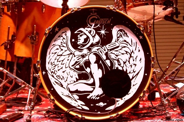 Hoy celebramos el día del rock chileno, en homenaje al día en que el grupo nacional Los Jaivas se formaron como banda y que hoy cumple 57 años de vida, felicidades.
Nuestros saludos y abrazos a todos los músic@s chilen@s.¡¡
#losjaivas #diadelrockchileno