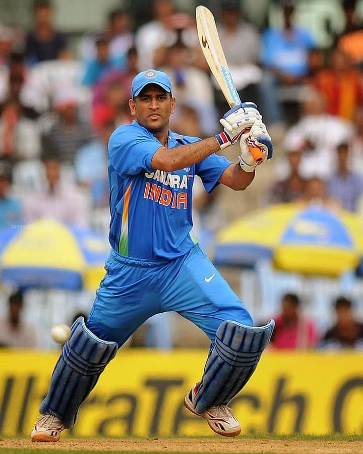 officetss's tweet photo. End of an Era

Mahendra Singh Dhoni announces retirement from all formats of international cricket. 
#MSDhoni #JerseyNo7 #Mahi
#Sonusharma https://t.co/APo4KtxgpP