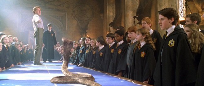 ElifBayar59's tweet photo. #HarryPotterVeSırlarOdası

Küçükken Harry potter'ın yılanla konuşabilmesini havalı buluyordum sonra bir baktım bende yıllardır aynısını yapıyormuşum🐍 https://t.co/uLNO9PqGLG