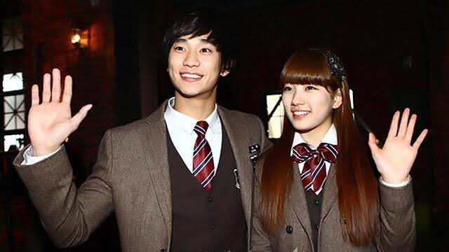thekingsoohyun's tweet photo. Our idea of โguardian angelsโ VS. Go Hye-miโs โguardian angelโ ๐
#DreamHigh (2011) #SongSamDong #GoHyeMi #KimSooHyun #BaeSuzy https://t.co/JHvyTzinvI