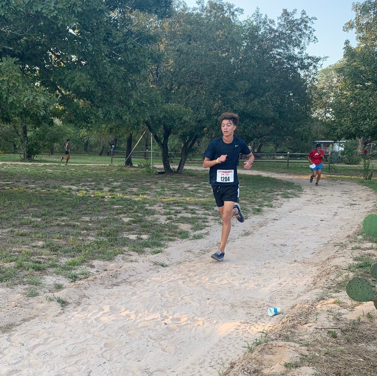 AdrianO_runs's tweet photo. Completed another time trial @ The Runners Ranch today. 

23:00 for 3.5 miles

.875 splits : 
5:02.8   5:30.7   6:40.0   5:46.3
6:37 pace

#IAAPtraining #timetrial #RunnersRanch #Covid19training #SanAntonio #co2022 #XC https://t.co/WxPnOWIMIc