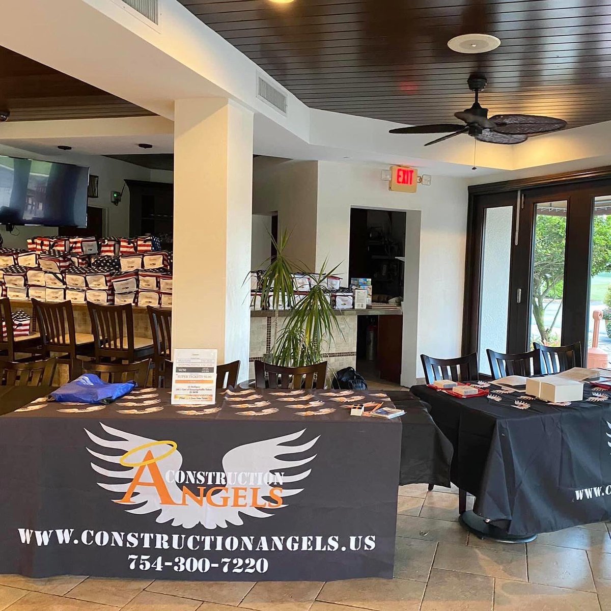 bb_ftlauderdale's tweet photo. Beth Garcia, CIC of Brown &amp; Brown Fort Lauderdale sponsored the Giannetti Contracting Corporation Golf Tournament benefiting the Construction Angels Charity at the Fort Lauderdale Country Club. #BBcares #BBThePowerOfWE #Insurance #HowCanWeHelp #FortLauderdale https://t.co/adcwfc3mlU
