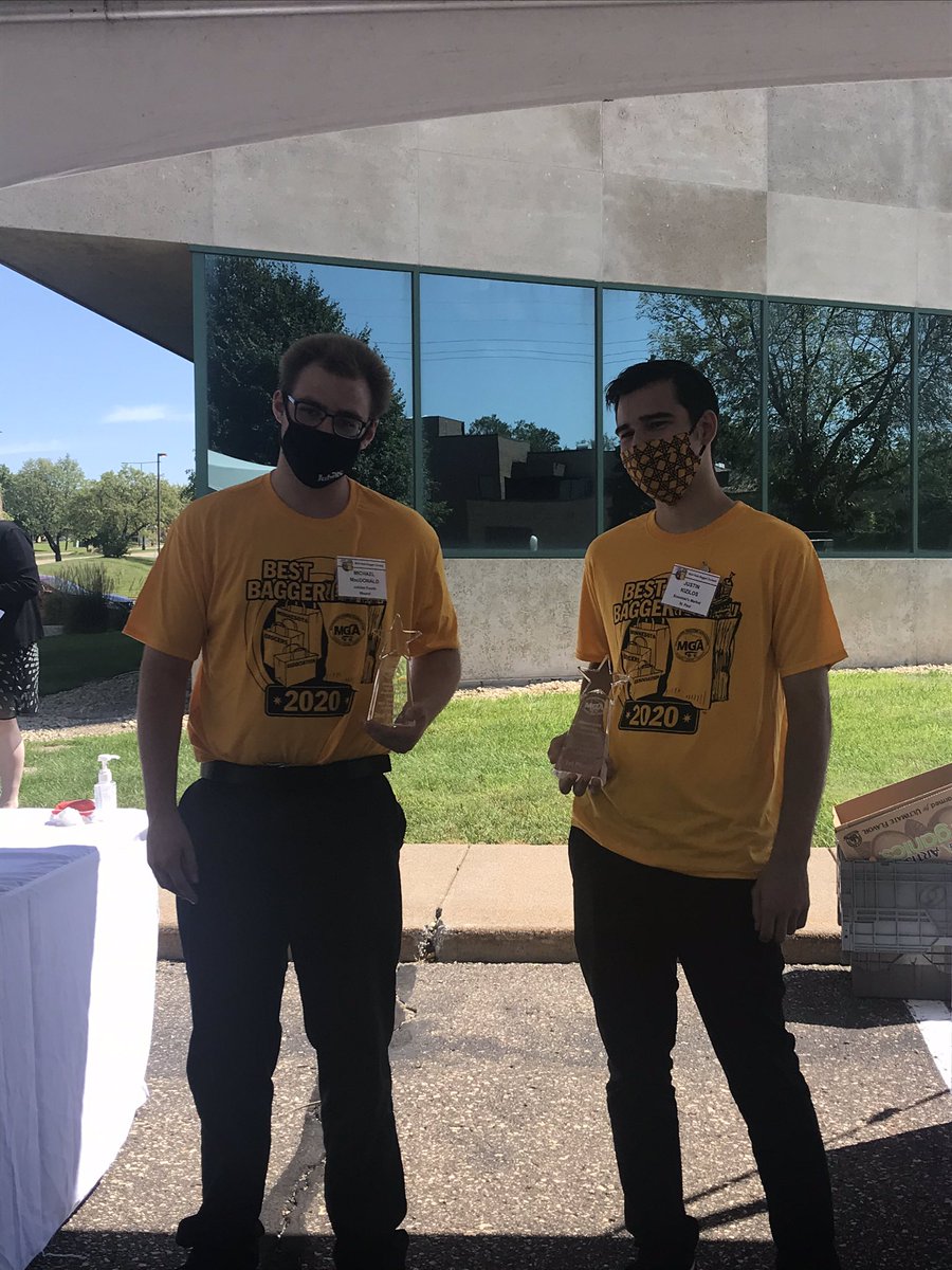 MNGrocers's tweet photo. The 32nd annual #BestBagger contest was a close competition! Congratulations to our 1st place winner, Justin from @kowalskismarket and our 2nd place winner, Michael from @JubileeFoods! https://t.co/A8xVJ7tjrf