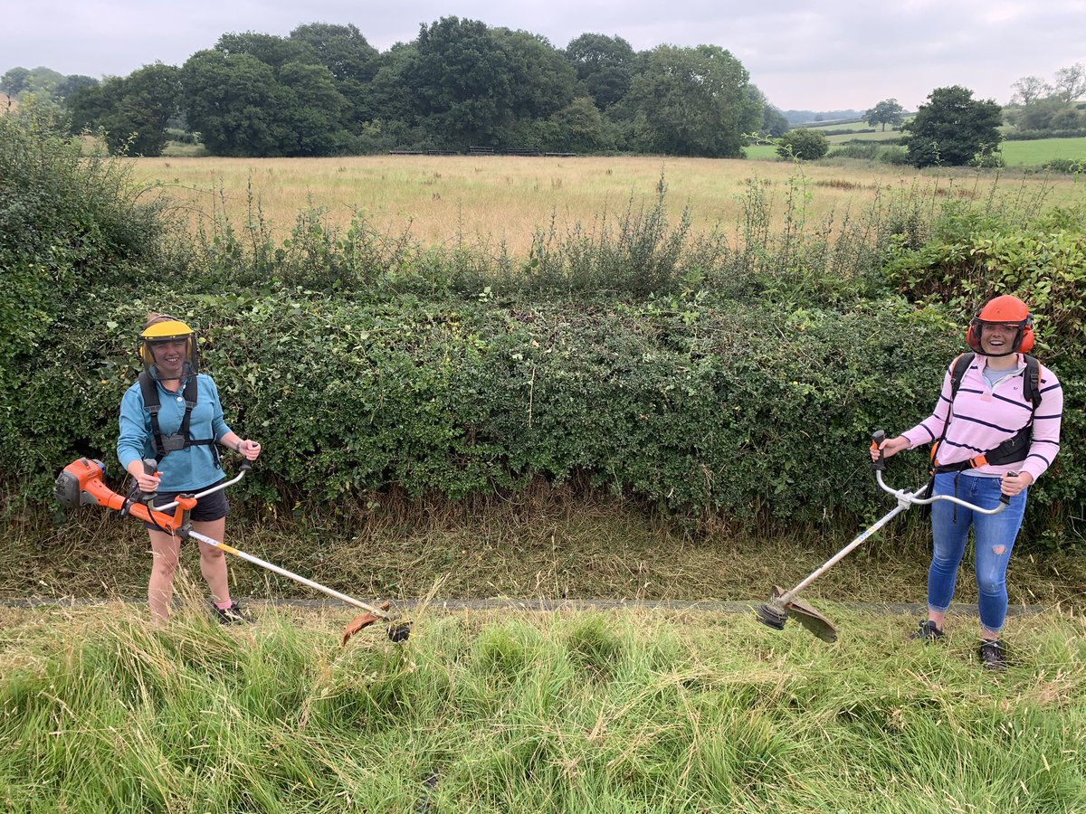 msshteamchase's tweet photo. Some course maintenance going on today. Many of the legendary hedges have had a haircut. The girls were getting stuck in with the strimmers. Shorts maybe weren’t the best choice of leg ware 🤦‍♂️😂 All with the hope we can run in October https://t.co/6UIt1eIDVk