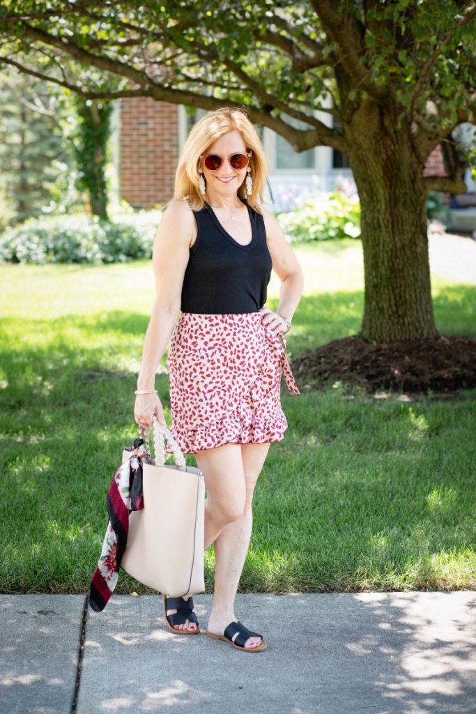 Kathrine00021's tweet image. Found the cutest leopard print mini skirt from Amazon. #miniskirt #pinkleopard #amazon kathrineeldridge.com/pretty-in-pink…