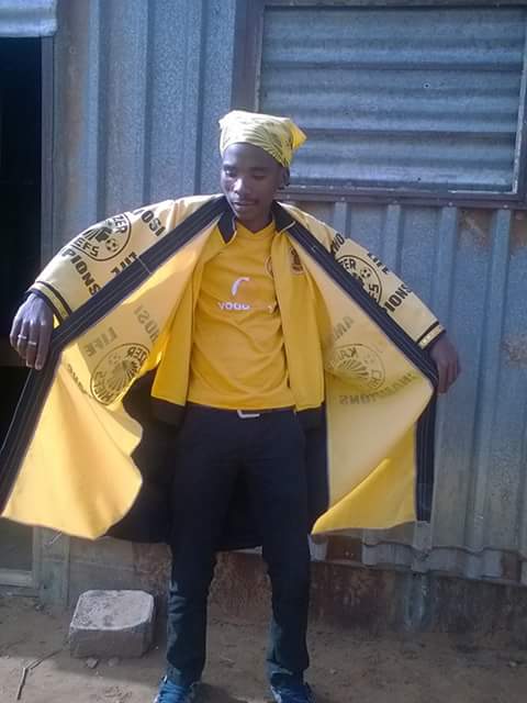 tzika_6's tweet photo. @KaizerChiefs 
@reneilwe06 
@D_cardoso_7 
@IIKHUNE_32_16 
@Wisemanmeyiwa38 
@kaizerm_jr 
@khama_Billiat11 https://t.co/PtYASEaHqv