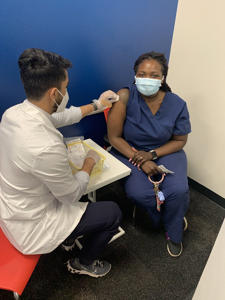 acooper919's tweet photo. There’s no better way to break in a new RPh!!  #flushot !! welcome to the team! 💉 https://t.co/iZHCo2ZBil