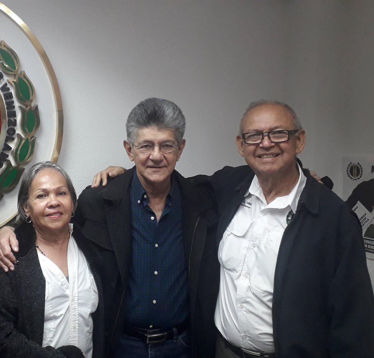 ADNaguanagua's tweet photo. Quienes suscribimos Freddy Millán y Lea Rodriguez, Secretarios generales y de Organización, apoyamos @hramosallup @prospericarlos, legítimas autoridades Nacionales de AD y en Carabobo @CFranmi y @mdominguezAD , como Secretarios generales y Organización Seccional. https://t.co/VFClDB2bEI