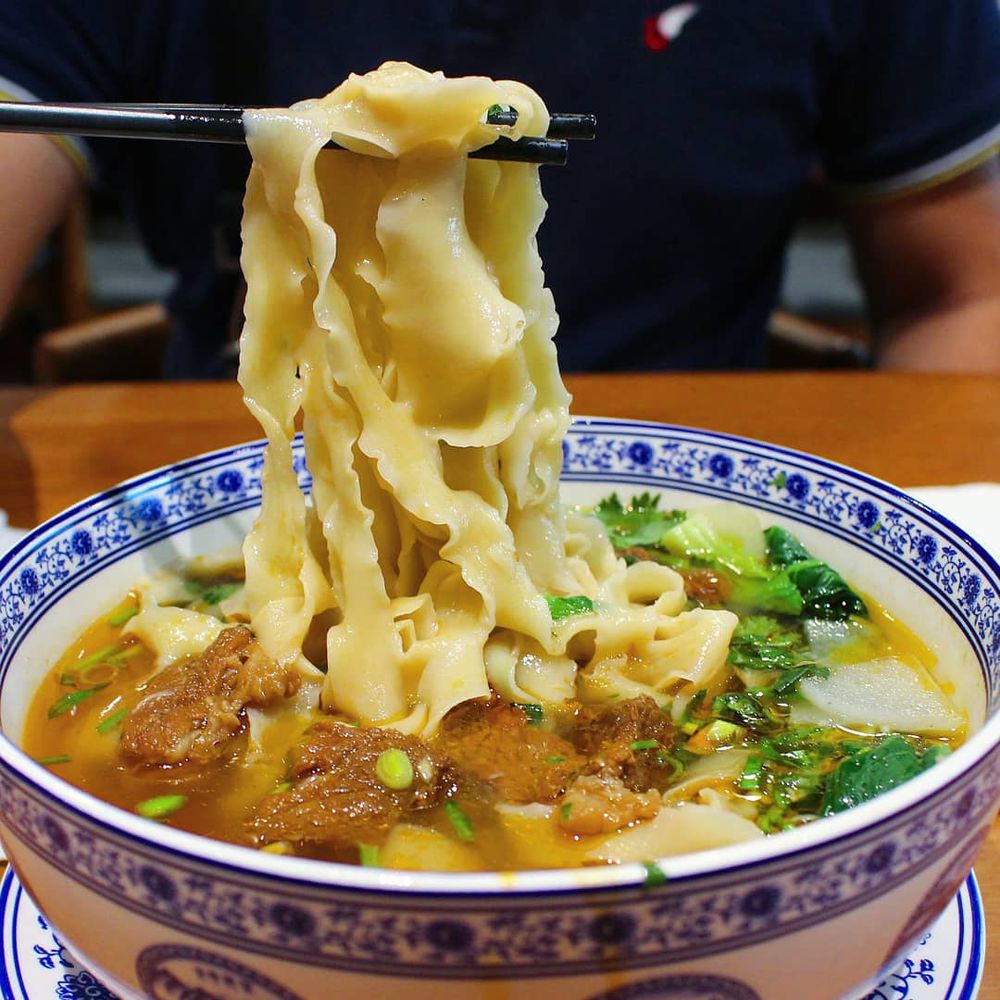 This is where to go for #Halal #Chinese #noodles in #Toronto 🍜bit.ly/omnipalace-zha…