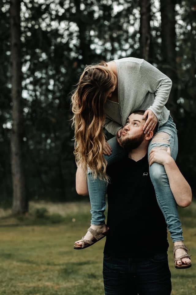 jconaway7's tweet photo. Yearly twitter update to the few who still follow me!: I’m getting married. Life is busy but good. God is good and is getting us through our hectic world. To all my friends I follow but don’t talk to much anymore: I see you and hope you’re well! Aight see y’all next year https://t.co/nw0RprN9sC