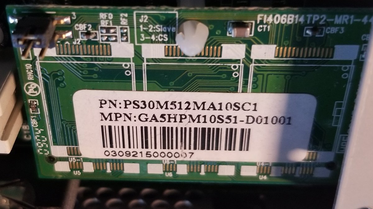 The device plugged into it was this IDE DOM. It's a PS30M512MA10SC1.I couldn't find any info on that name, but I can guess from the "512M" in the middle of the name that it's a half-gigabyte module.