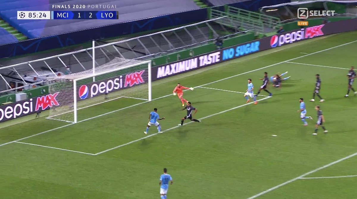 WildTales0's tweet photo. How will i tell my kids MO Salah scored this, but Sterling missed this. https://t.co/QP8ifV7qDm