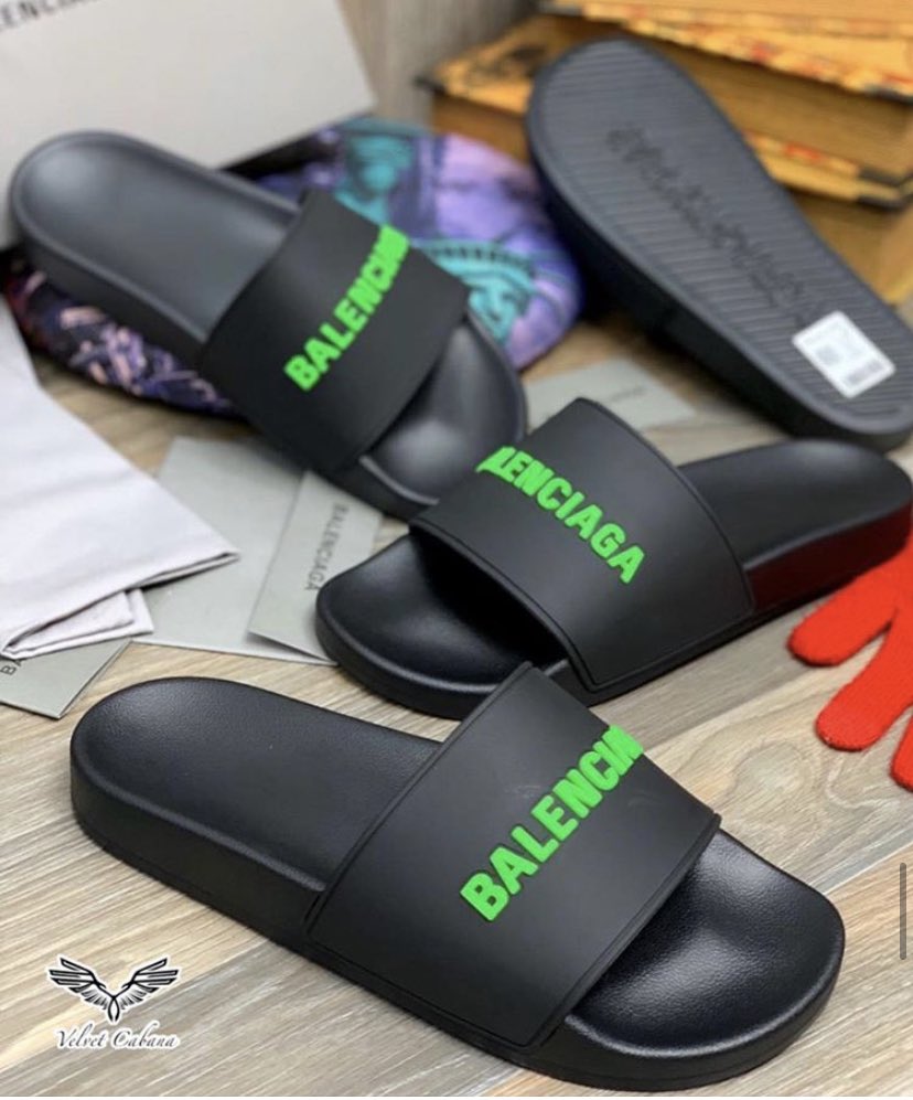 KaftanTrend's tweet photo. Available in Stock 🔥
Price- 25,000
Sizes - 40-45
•••••••••••••••••••••••••••••••••••••••
•worldwide delivery 
•Payment validates order 🛍 https://t.co/9QrJJl7f8u