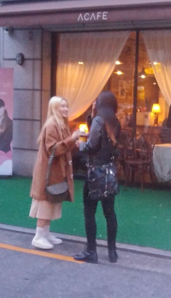 that day when gowon and olivia went to olivia birthday event cafe together i just- 