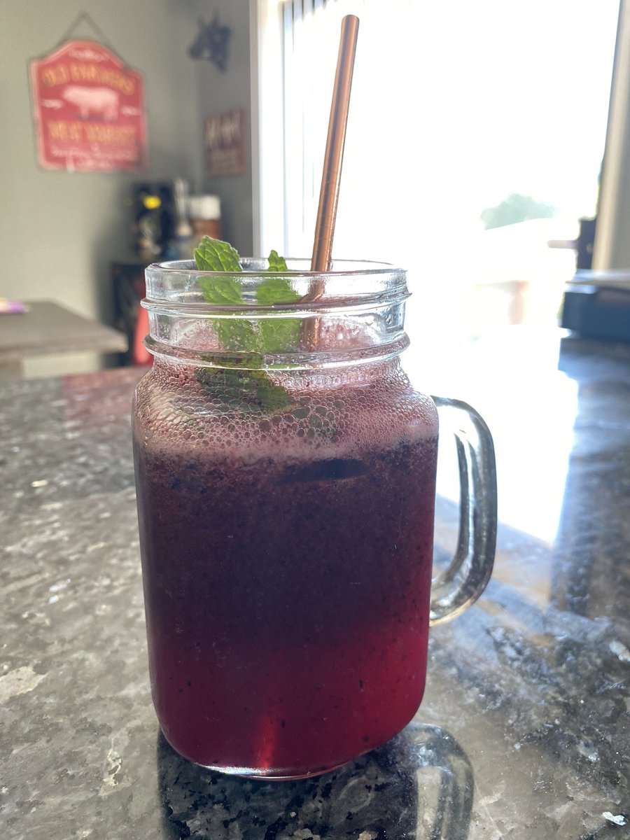 StacySpeaking's tweet photo. Perfect post-workout refresher: homemade blueberry infused lemonade...turned into a mojito. Thanks @AlmondCow! It’s pretty much my favorite appliance ever. https://t.co/l99VEo6621