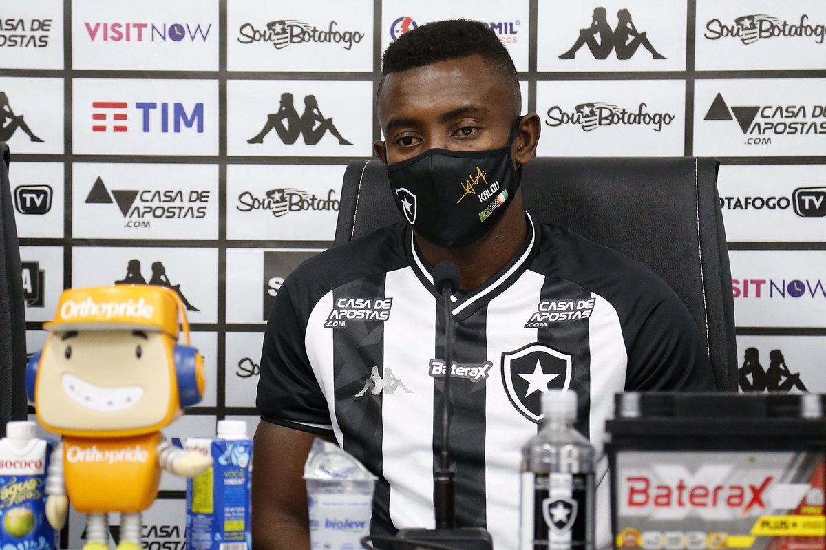fabiodepaula8's tweet photo. O “novo normal” exige que nos reinventemos em práticas do cotidiano.
A experiência de organizar uma sala virtual com a presença de jornalistas para a coletiva do Kalou foi enriquecedora.
Desafio concluído pela nossa equipe. Vamos em busca de mais! ✔️🔥🇨🇮 #PutFire #AssComBFR https://t.co/b1HgglwPuD