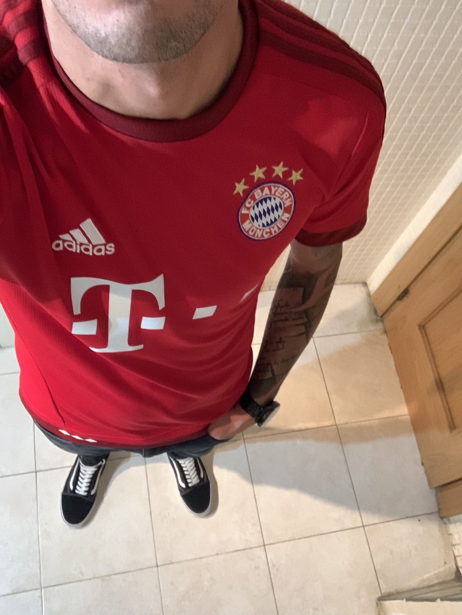 SergiioHz's tweet photo. Good night. 🤙🏼 https://t.co/pd9ez83rnC