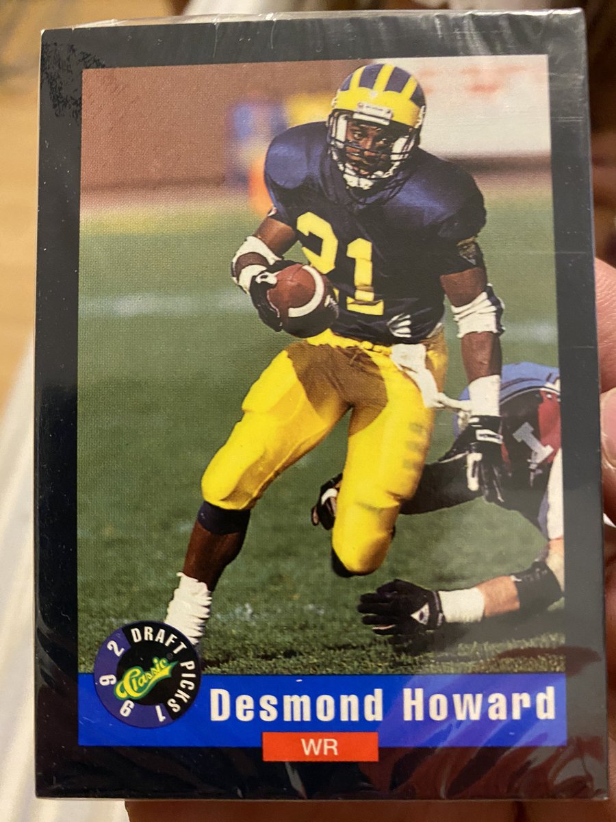 OPDub's tweet photo. 28 year old un-opened @DesmondHoward rookie card #magic #heisman #gobue https://t.co/eE6F5H7IMj