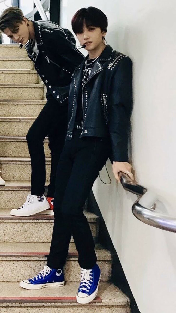 btw these are the pics i used to make my pinned (original one)