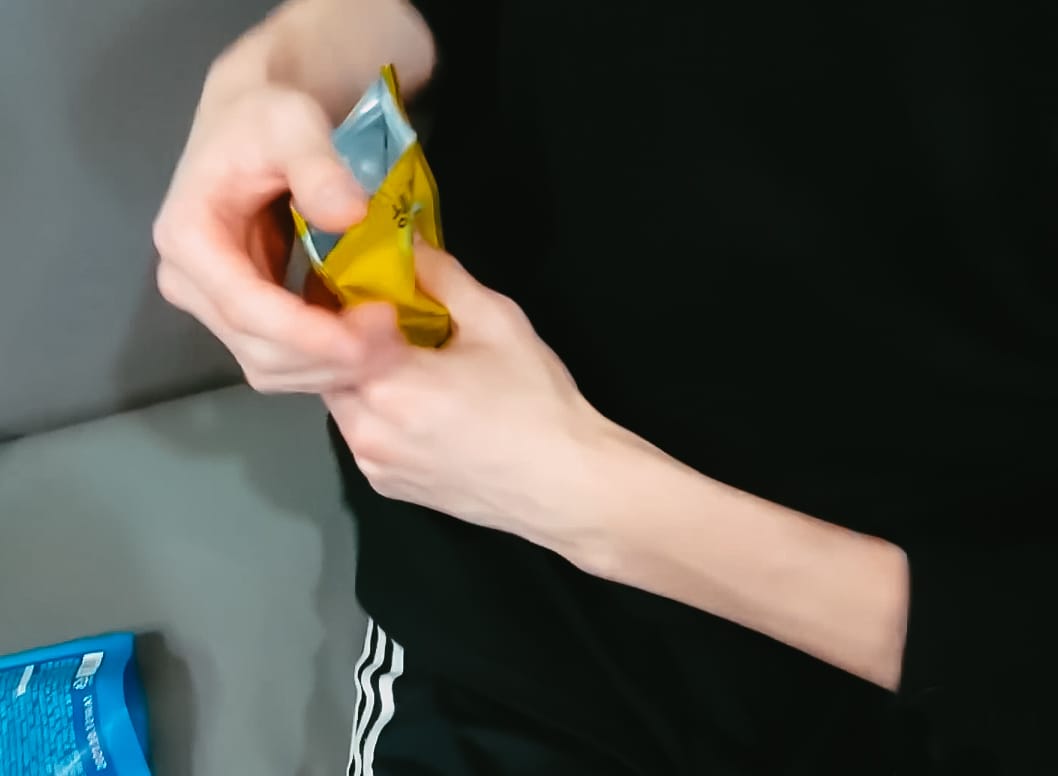 Bangchan's hands ; a thread cz i wanna hold them so tightly