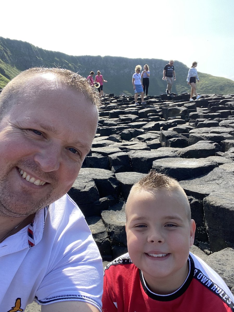 Ian_Tex_Greer's tweet photo. Class wee trip round the causeway coast today, glorious weather and wee man loved it 😊 #giants #causeway #balintoy #GOT #ironislands https://t.co/xXu3ppTGkD