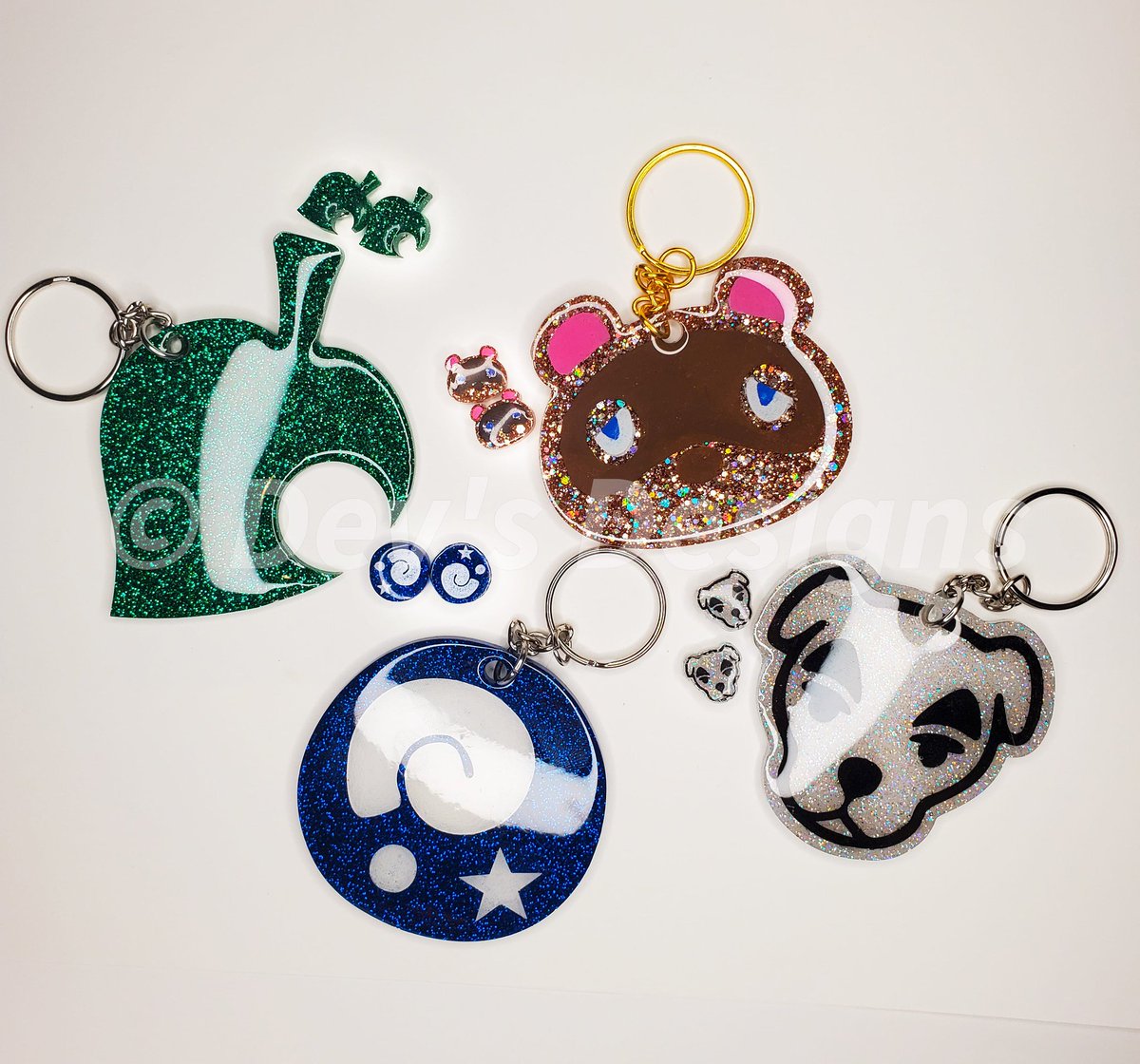 New product ALERT 🥳💕
ANIMAL CROSSING KEYCHAINS 💕
And right now when you purchase on my Etsy, you get a free matching pair of earrings with it! 💕
 #acnl #keychain #SWIFTDELIVERY #animalcrossing #acnh #etsy #kkslider #leaf #nintendoswitch  #nintendo #freebie #twitter #facebook